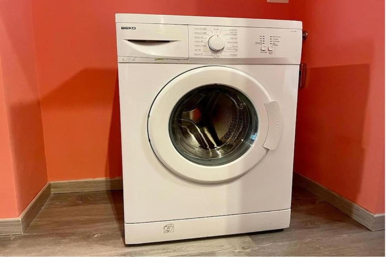 Appartamento In Centro A Milano Con A/C & Wi-Fi Milão Exterior foto