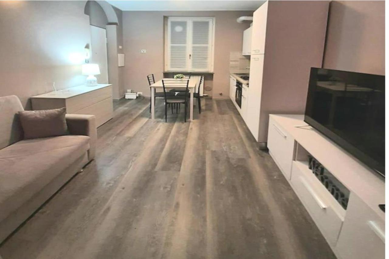 Appartamento In Centro A Milano Con A/C & Wi-Fi Milão Exterior foto