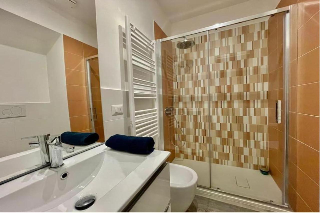 Appartamento In Centro A Milano Con A/C & Wi-Fi Milão Exterior foto